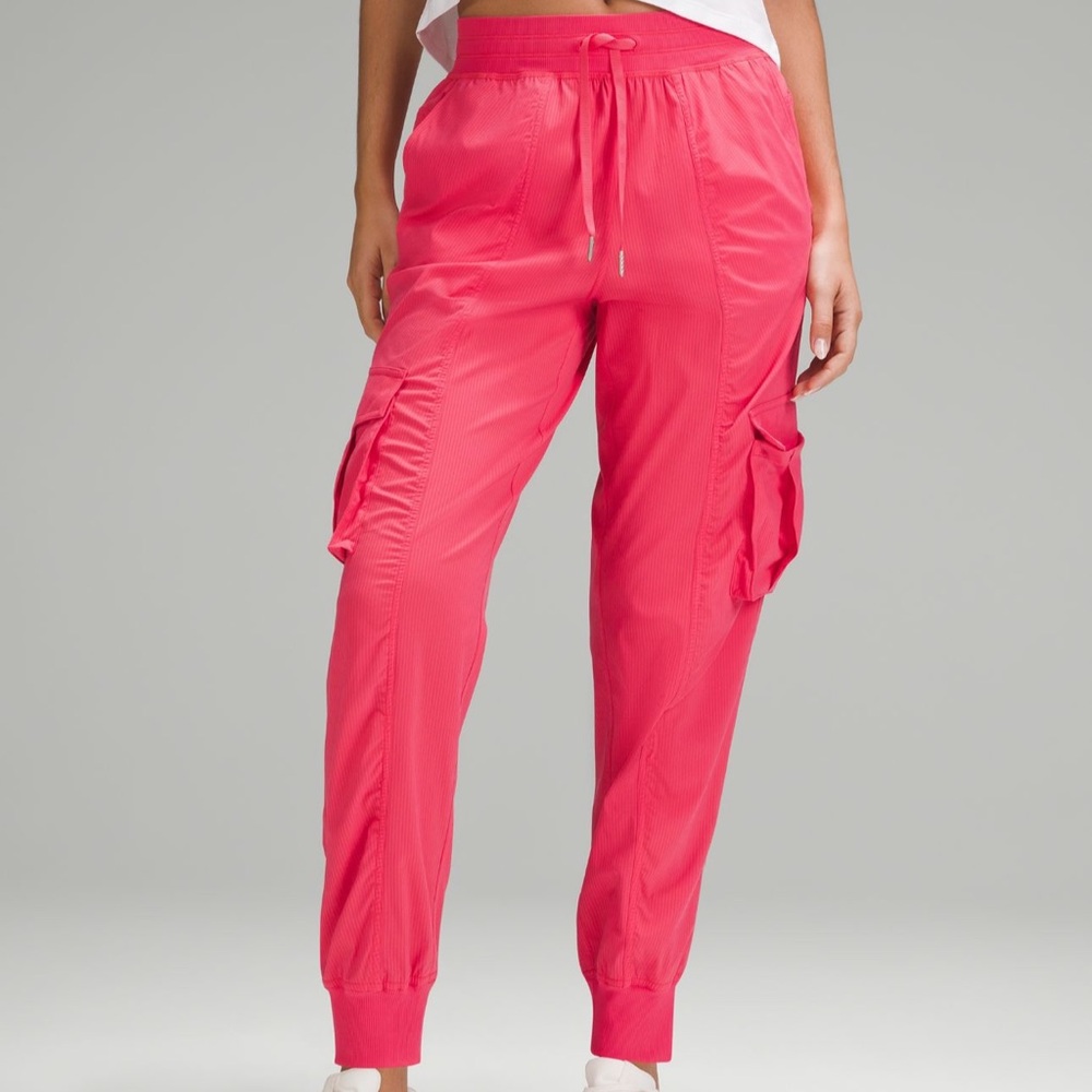 NWT Size 4 Lululemon Dance Studio Relaxed Fit Jogger